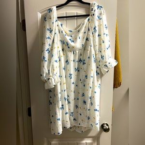 Cute white floral dress! NEVER WORN!